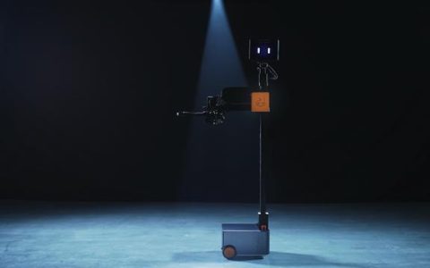 国内首台超轻量级人形机器人“贡嘎一号”发布 仅重25公斤