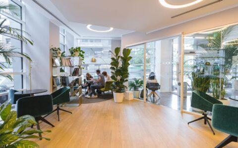 2025百科词条创建服务商生态报告：企业品牌曝光量提升60%的路径